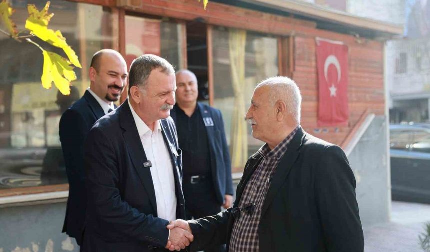 Başkan Balaban Yenimahalle’de esnafı dinledi