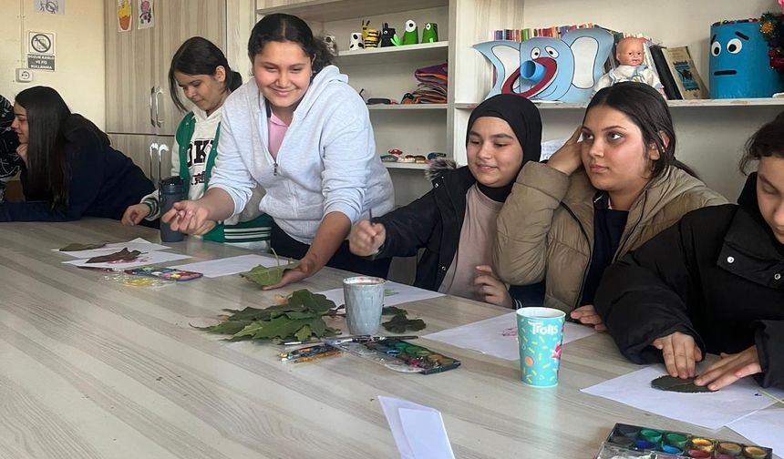 Öğrenciler ’Atölyede 1 gün’ projesi ile meslekleri yerinde tanıdı
