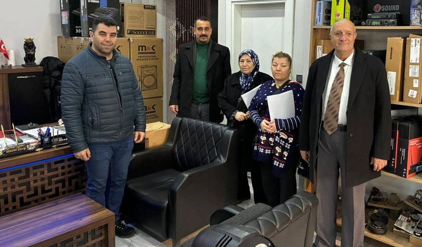 MHP Salihli'den 'Hayırlı günler komşum' ziyaretleri sürüyor