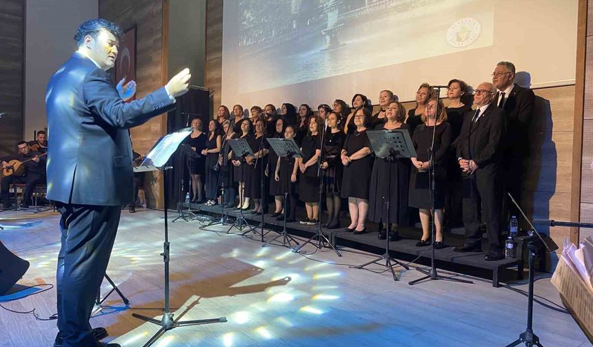 Anadolu'nun ezgileri Alaşehir'de yankılandı