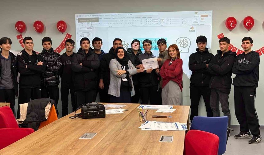 Binlerce öğrenci ara tatilde bilimle buluştu