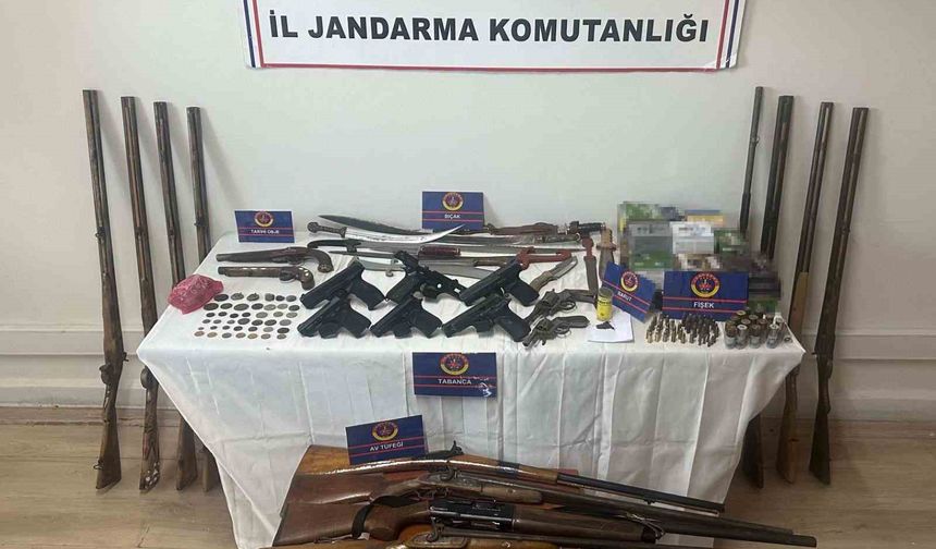 Ev değil, adeta cephanelik