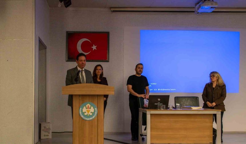 Manisa'da öğretmenlere 'Maarif Modeli' tanıtıldı