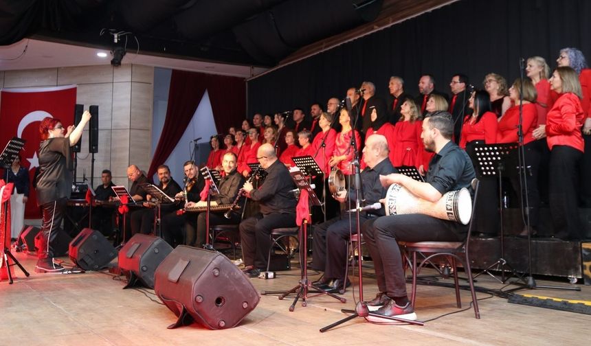 Yunusemre'de Sevgililer Günü'ne özel muhteşem konser