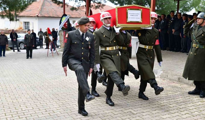Alaşehirli Kıbrıs Gazisi son yolculuğuna uğurlandı