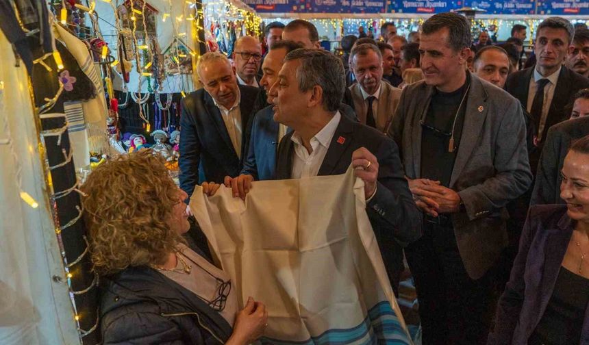 CHP Genel Başkanı Özel'den Manisa'da buruk iftar