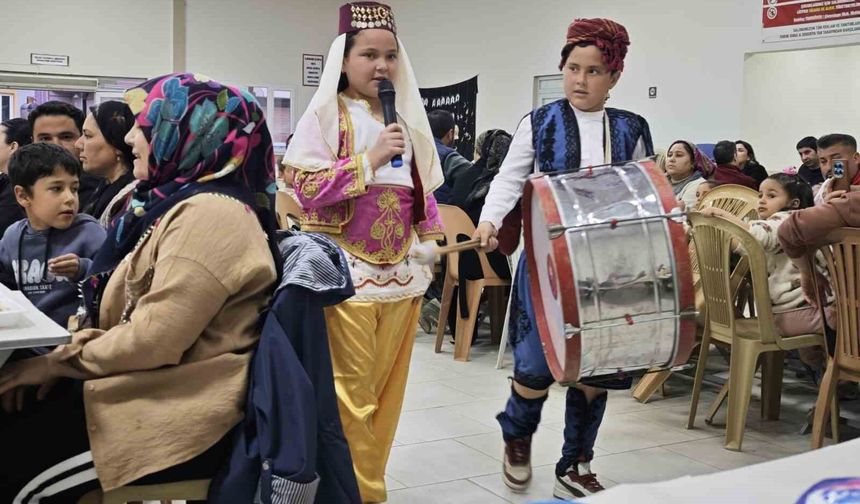 Çocukların Ramazan gösterileri iftar sofrasına renk kattı