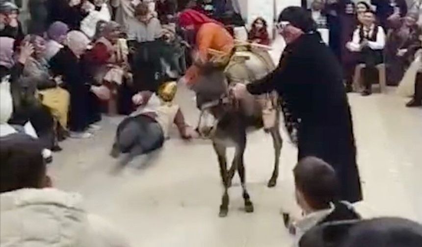 Gördes'te ilginç 'damat eğlencesi'