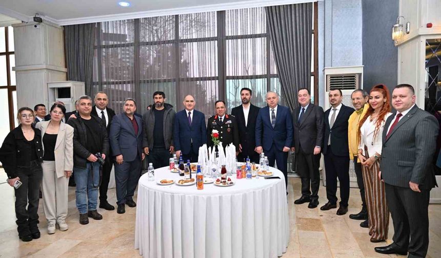 Manisa protokolü bayramlaşmada buluştu