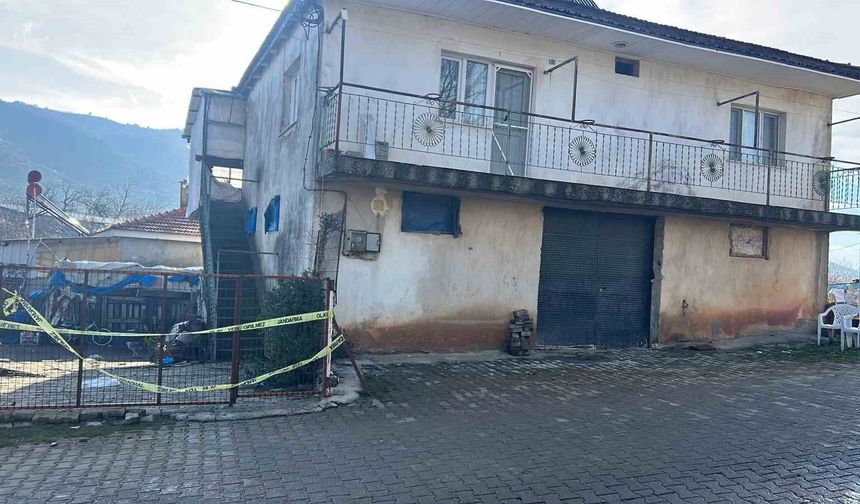 Manisa'da dehşet gecesi: Boşanma aşamasındaki eşini ve ailesini katletti