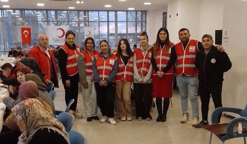 Sarıgöl'de Kızılay'dan gönülleri ısıtan iftar seferberliği