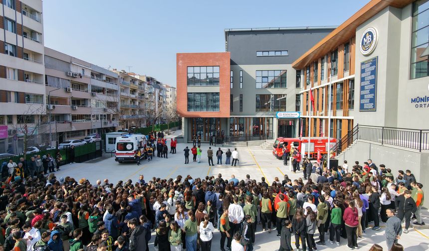 Okulda gerçeği aratmayan tatbikat