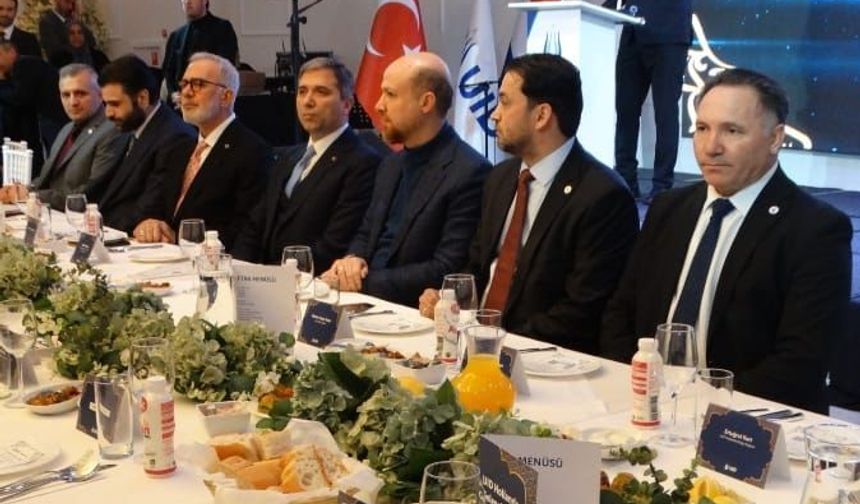Yenişehirlioğlu Hollanda’da birlik vurgusu yaptı