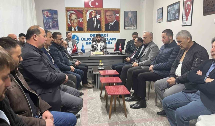 Alparslan Türkeş Demirci'de dualarla anıldı