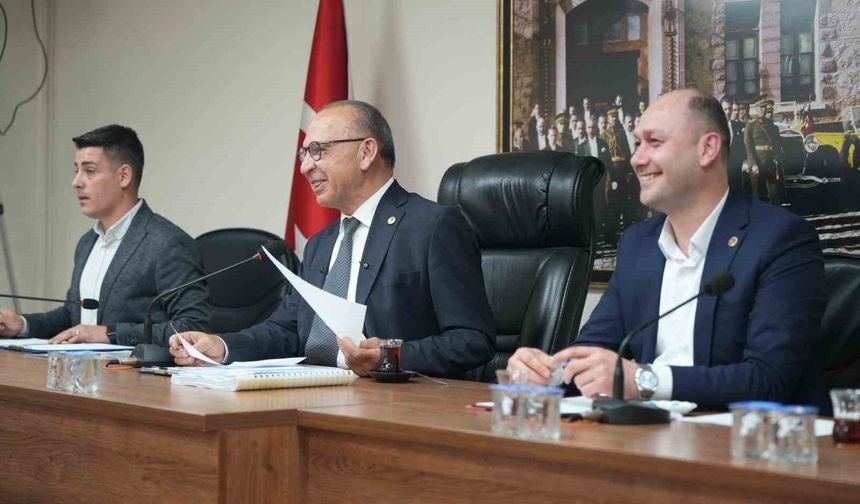 Başkan Akın: 'Turgutlu'nun önünü açıyoruz'