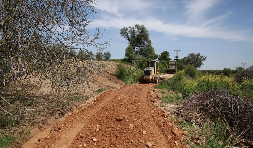 Başkan Şimşek ova yolu çalışmalarını sahada inceledi