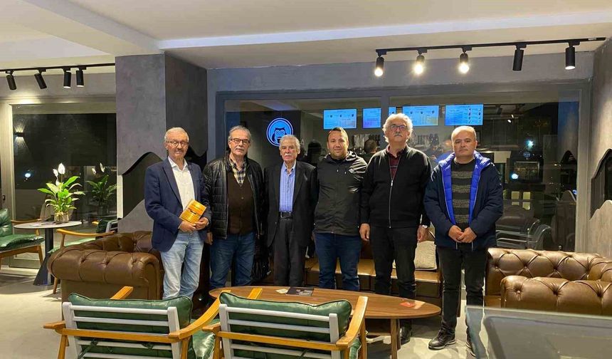 Gördes'in tarihine ışık tutacak kitabın geliri öğrencilere bağışlanacak