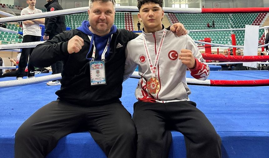 Kick Boks Türkiye Şampiyonası'nda Salihli'ye gurur veren başarı