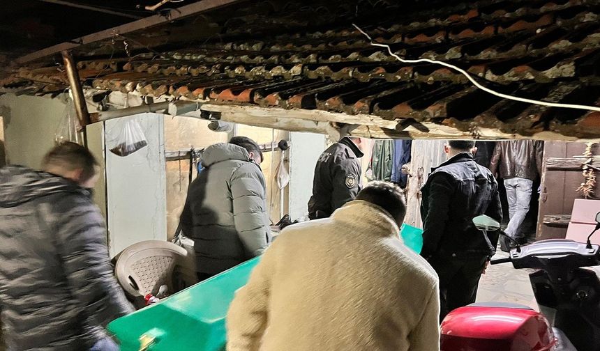 Manisa'da bir kişi evinde ölü olarak bulundu