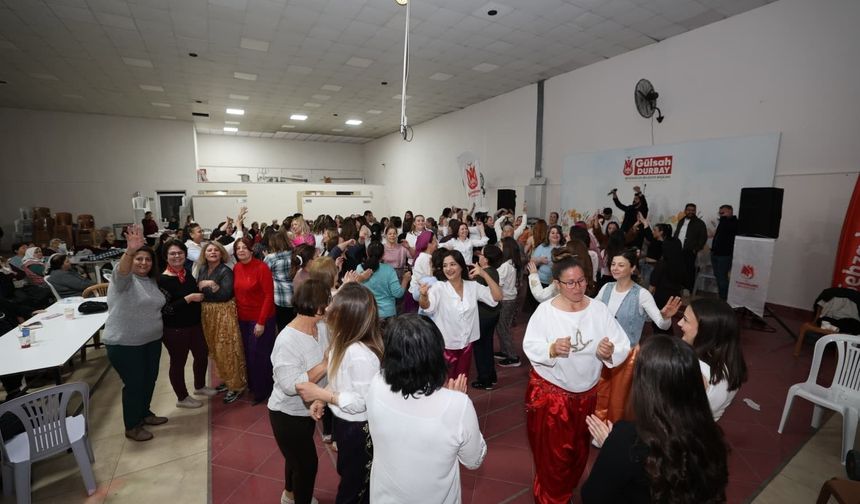 Yeniköy'de şalvar gecesine büyük ilgi