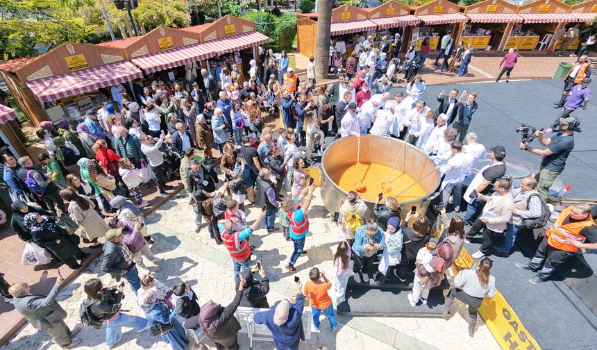 Dev tencereden 5 bin kişiye çorba