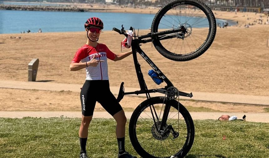 Akhisarlı Nazife milli formayla yarışacak