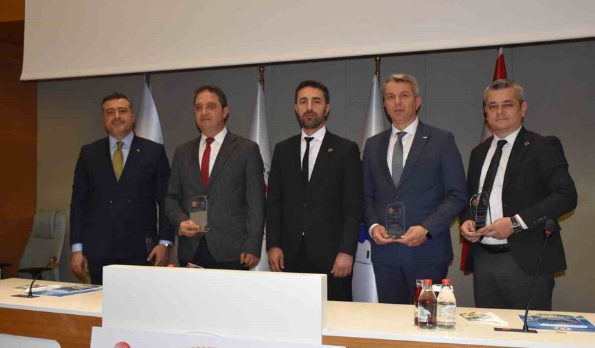 Başkan Aydın'dan yerel medya için kritik uyarı: