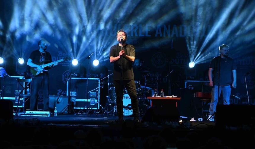 Manisa'da horon ve türkülerle Karadeniz fırtınası