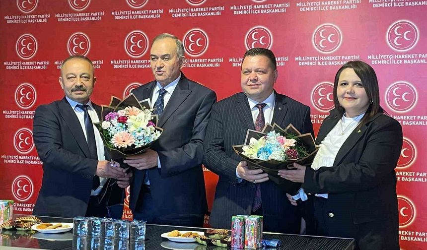 MHP Grup Başkanvekili Akçay, Demirci'de temaslarda bulundu