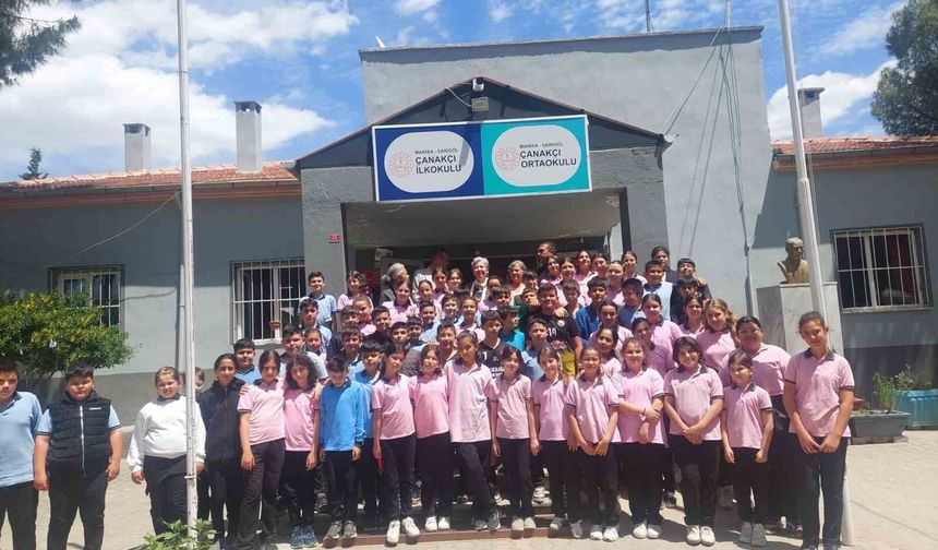 Seyit Onbaşı'nın yazarı öğrencilerle buluştu