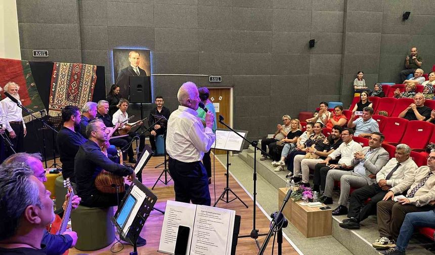 Hayat Boyu Öğrenme Haftası'nda türkü dolu gece