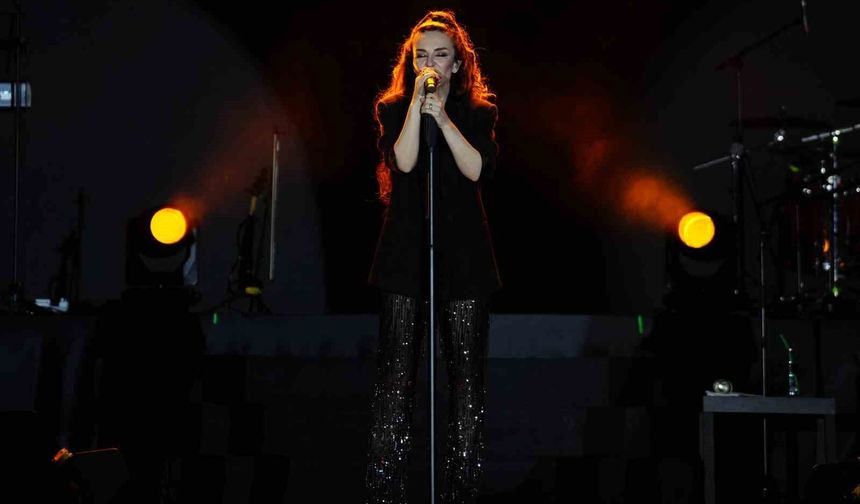 Kültür Yolu Festivalinde Fatma Turgut'tan unutulmaz gece