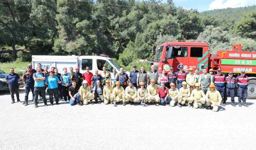 Manisa'da 5 ilçede eş zamanlı orman yangını tatbikatı gerçekleştirildi