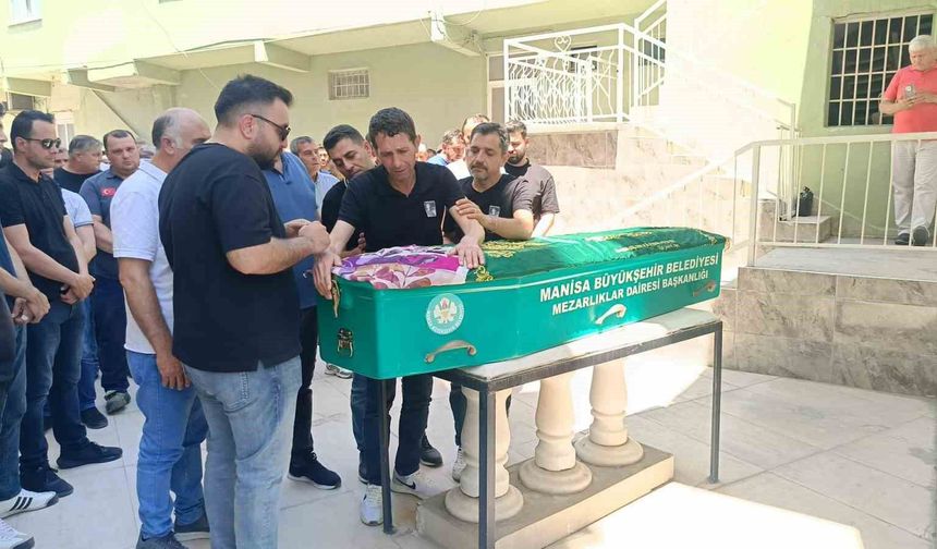 Mezuniyete giderken otobüs kazasında ölen Zehra gözyaşlarıyla uğurlandı