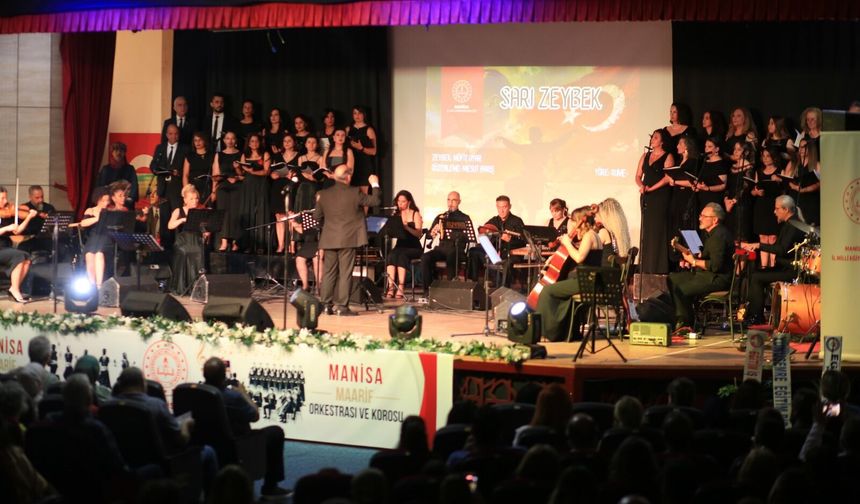 Öğretmenlerden oluşan Orkestra ve Koro konseri