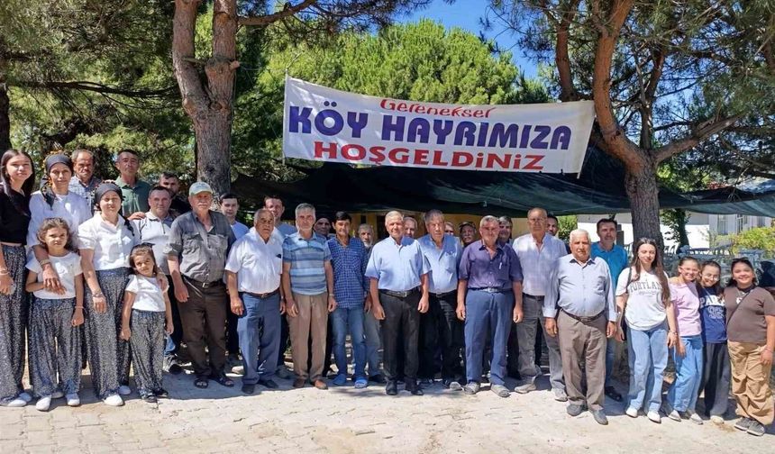 Asırlık gelenek Dutluca'da binlerce kişiyi aynı sofrada buluşturdu
