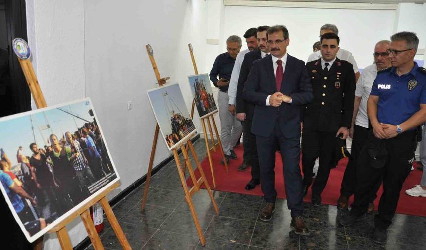 Salihli'de '15 Temmuz Destanı Fotoğraf Sergisi' açıldı