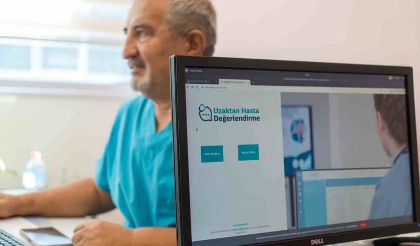 Manisa'da yaşlı ve engelli hastalara ev konforunda görüntülü sağlık hizmeti