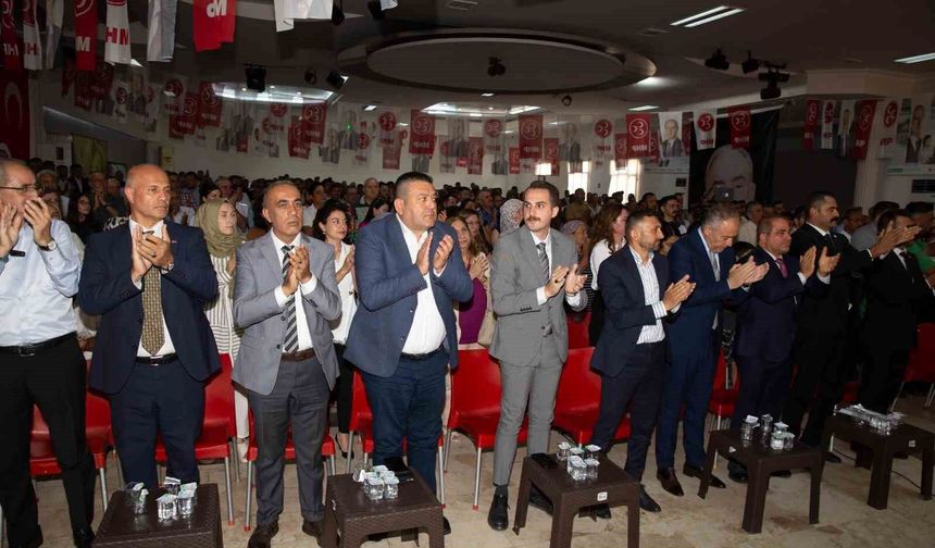 Sarıgöl MHP İlçe Başkanlığına Ahmet Serdar Dikmen seçildi