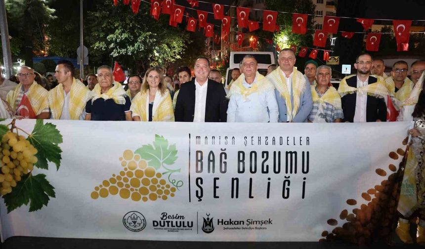 Bağ Bozumu coşkusu kortejle taçlandı
