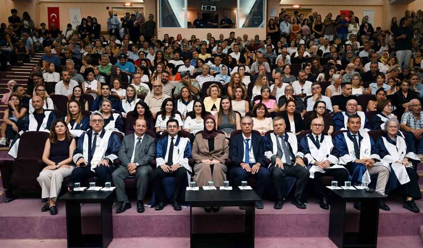 Manisa CBÜ Tıp Fakültesinde beyaz önlük heyecanı