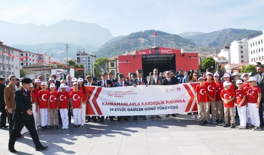 Manisa'da 19 Eylül Gaziler Günü coşkuyla kutlandı