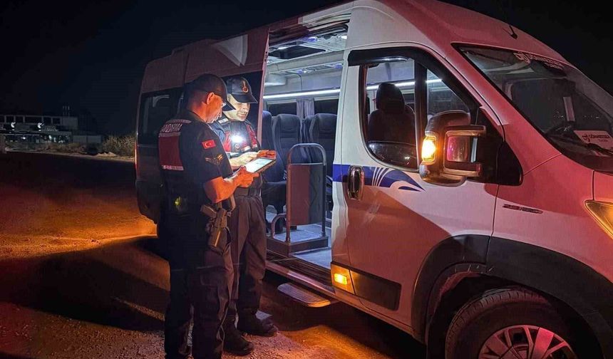 Manisa'da jandarmadan gece denetimi