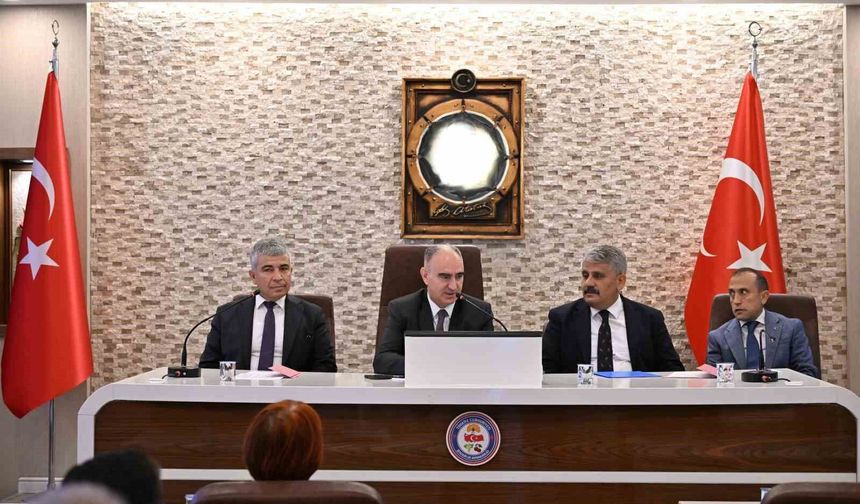 Manisa'da sahipsiz hayvanlara yönelik çalışmalar değerlendirildi