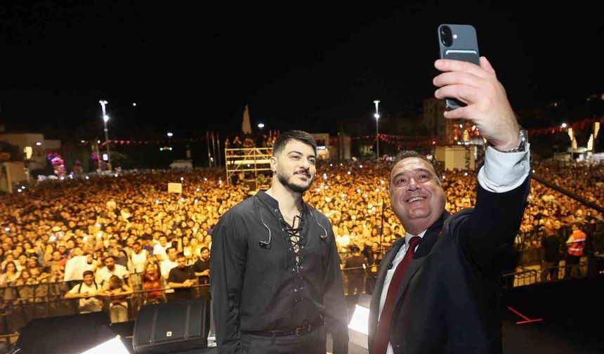 Manisa'nın kurtuluşunun 104. yılı Semicenk konseriyle kutlandı