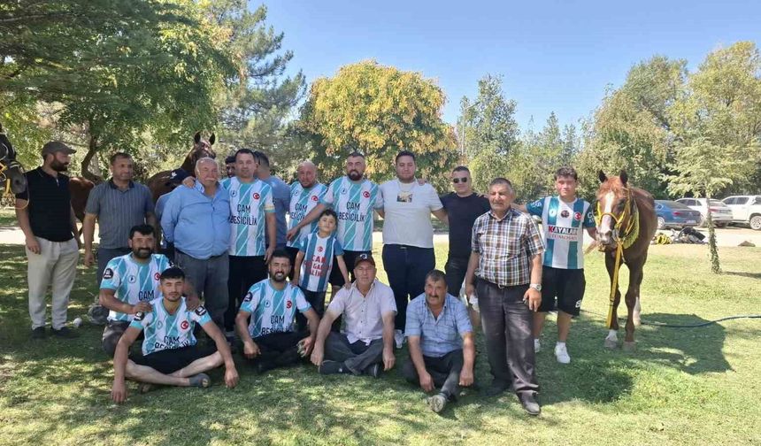 Selendili ciritçiler Ankara'da yarı finale kaldı
