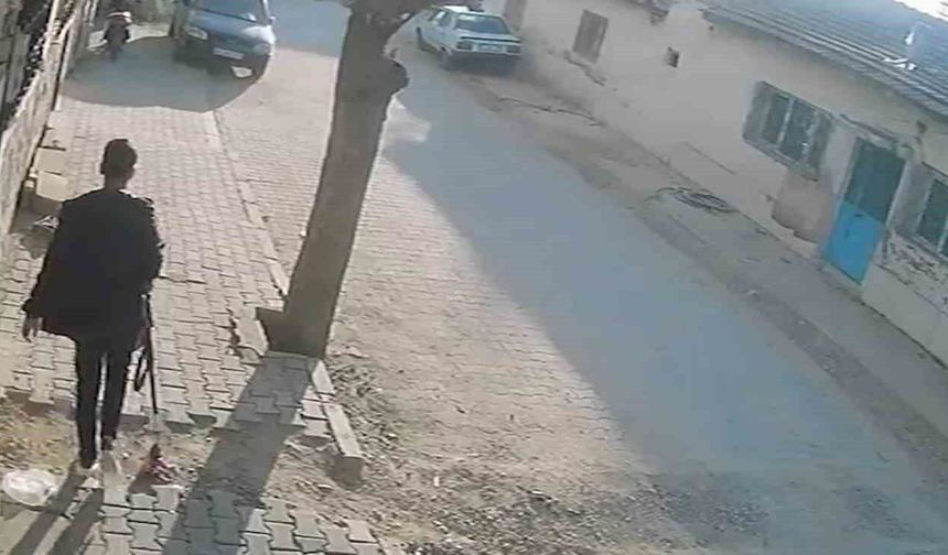 Turgutlu'da okul önünde silahlı saldırı: 10 öğrenci yaralandı