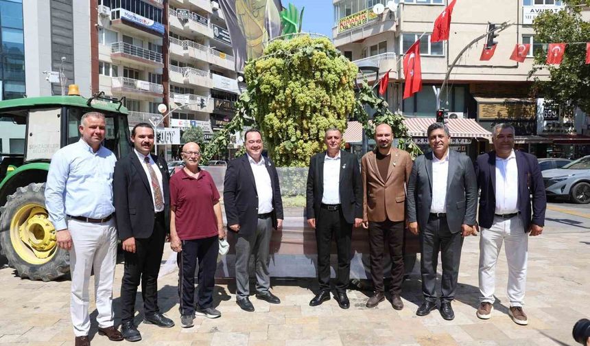 Üzümün başkenti Manisa'da şenlik coşkusu