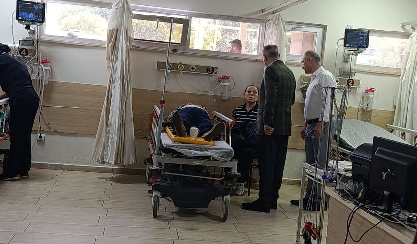 Manisa Valisi Özkan kazada yaralananları ziyaret etti