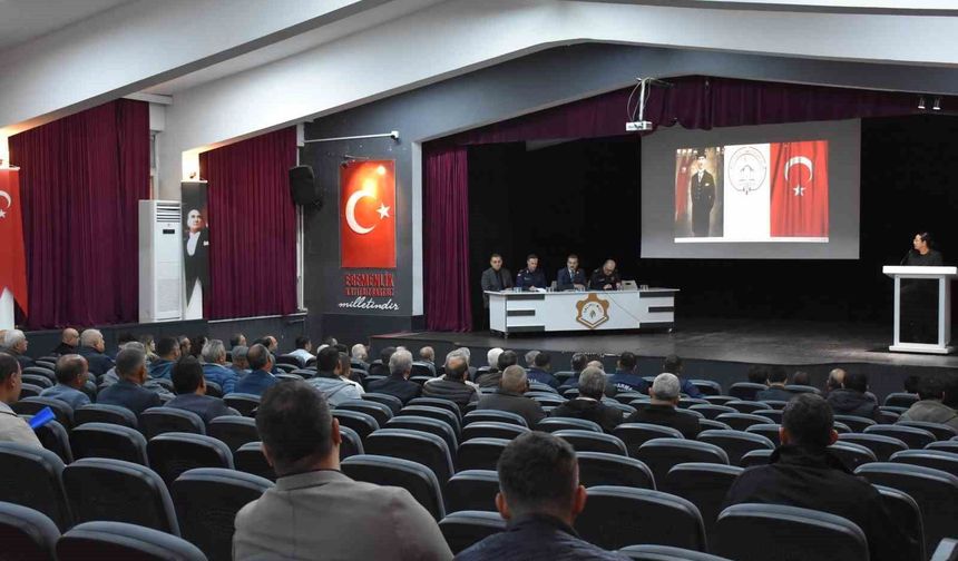 Salihli'de mevsimlik tarım işçilerinin sorunları ele alındı